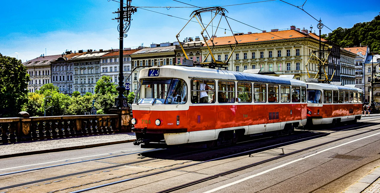 Tram in Prague. Photo: Pixabay, Ödeldödel.