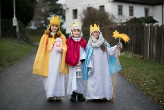 Three Kings carolers return to the streets of the Czech Republic