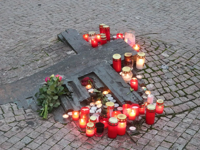 Memorial for Jan Palach and Jan Zajíc at Wenceslas Square on Nov. 17, 2021. Photo: Raymond Johnston.
