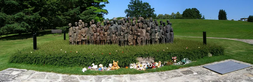 Memorial to the murdered children of Lidice / photo Wikimedia Commons, Cybermud, CC BY-SA 3.0