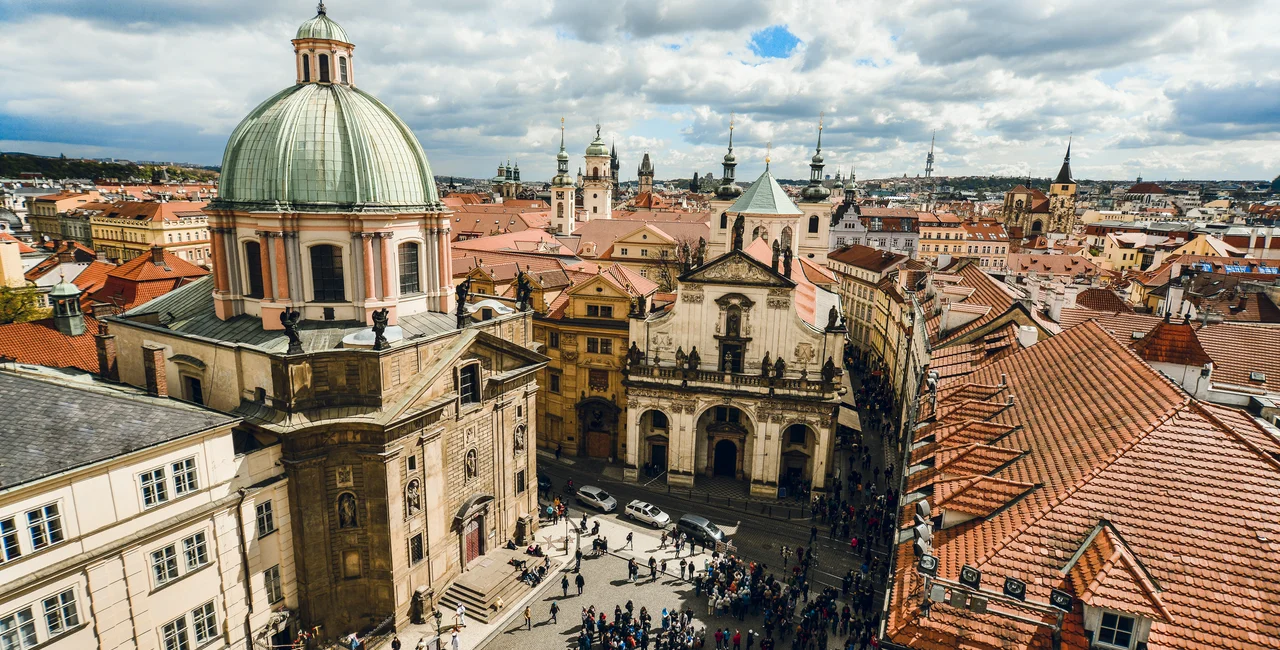 Knights Of The Cross Square, Prague / iStock: AleksandarGeorgiev