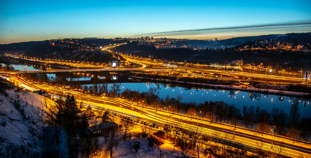 Time exposure of Barrandov Bridge. Photo: iStock, PytyCzech.