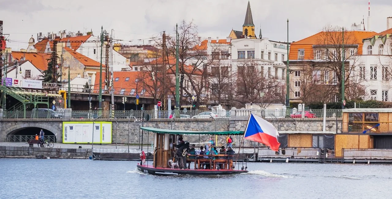 Ferry crossing the Vltava river in Prague. Photo: PID