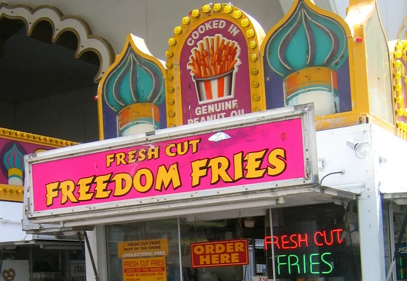 Stand selling freedom fries in 2006 in the U.S. Photo: Wikimedia commons, CC BY SA 2.0