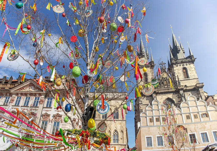 Easter tree at the Old Town Square. Photo: iStock.