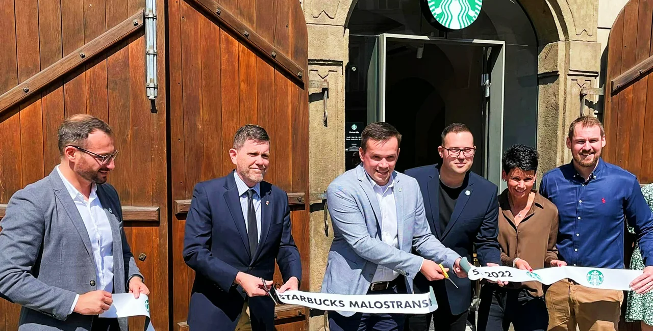 Starbuck reopens today in Lesser Town. (Photo: Facebook / @USEmbassyPrague)