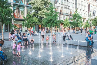 Prague unveils new water fountain at Wenceslas Square
