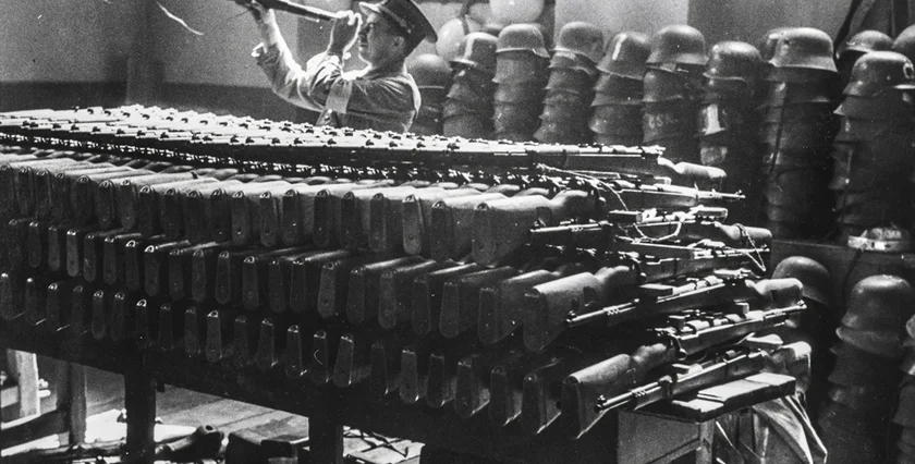 Weapons of the Revolutionary Guard in Strašnice, May 1945. Photo: Military Historical Archive of the VÚA