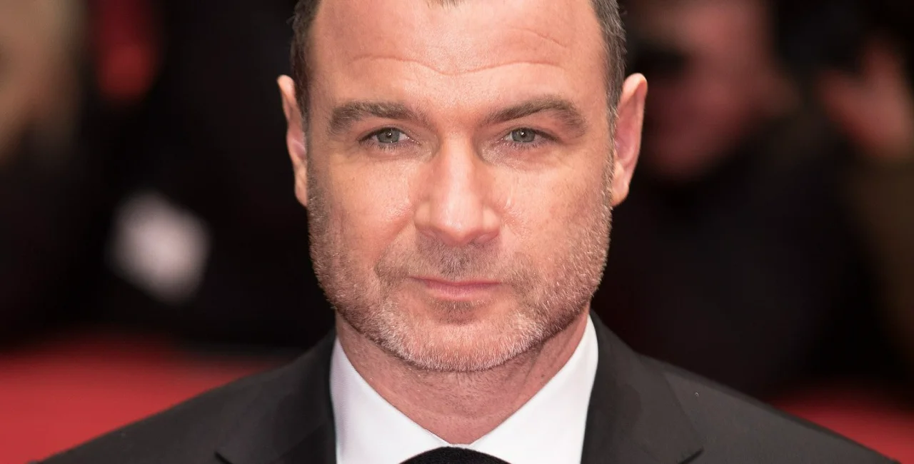 Liev Schreiber at the opening ceremenony of the Berlinale 2018 (Photo: Martinkraft.com / CC BY-SA 3.0 via Wikimedia Commons)