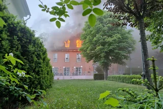 Fire at the Alzheimer center in Roztoky. Photo: Twitter.