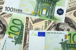 As euro falls to parity with U.S. dollar, Czech crown is held steady by ČNB interventions