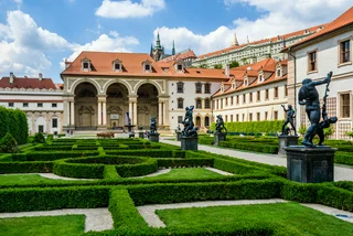 Czech culture this week: Music in the garden and prosecco in the park
