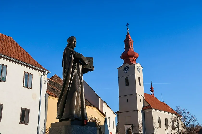 Statue of Jan Hus in Husinec. Photo: Wikimedia commons, Vlach Pavel, CC BY-SA 4.0.