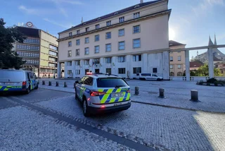 Morning news headlines: Police evacuate Ministry of Health due to bomb threat