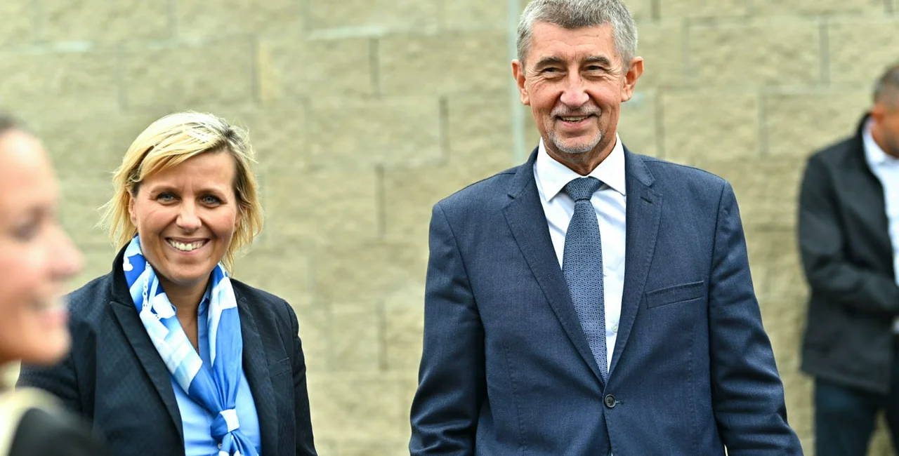 Jana Mračková Vildumetzová with former Czech PM (