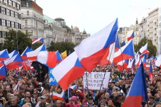 Photo of rally in Wenceslas Square. Scren grab: FB /naprvnimmiste