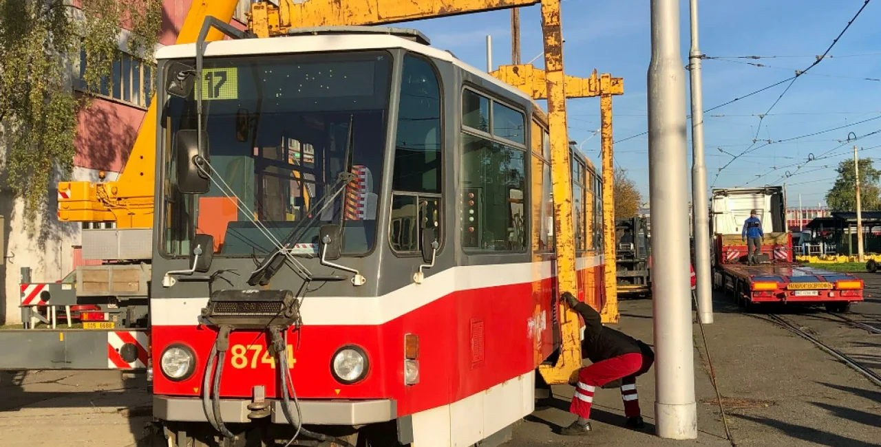 One of the trams heading for Ukraine. Photo via Facebook/DPP.