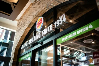 Burger King location offering vegetarian options. Photo: iStock / Wachiwit