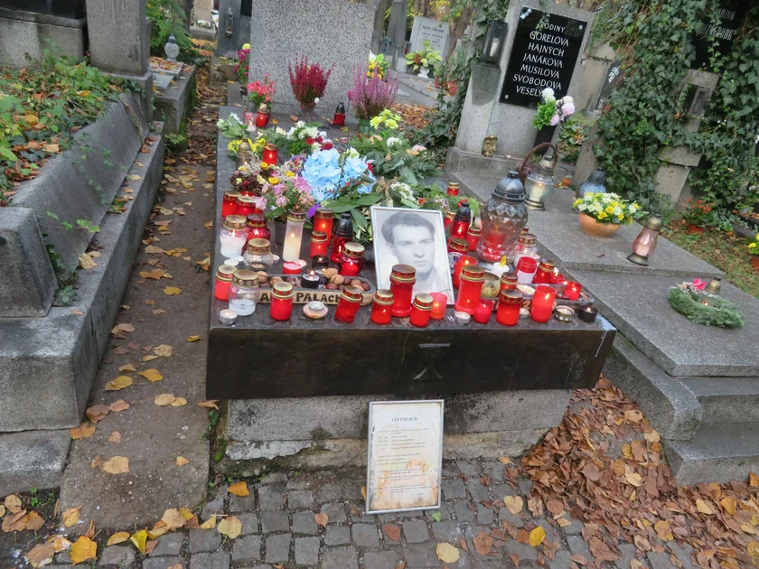 Candles and flowers on the grave of Jan Palach. Photo: Raymond Johnston.