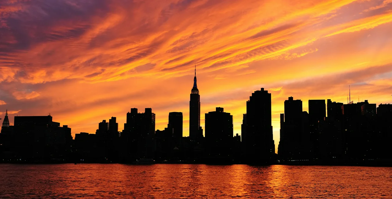 The Manhattan skyline. Photo via iStock/rabbit75_ist.