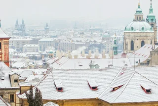 Snow on Prague rooftops. Photo: iStock / Jag_cz