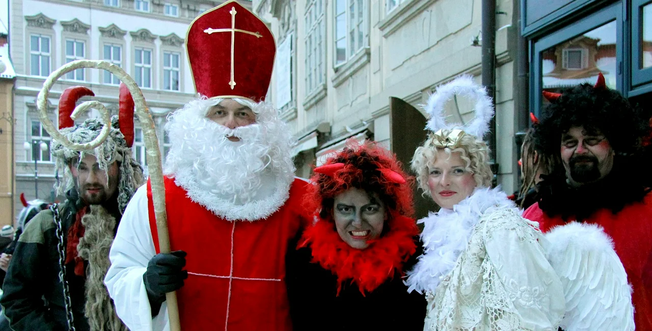 Mikuláš, Čert, and Anděl in Prague. Wikimedia commons, CC By SA 3.0