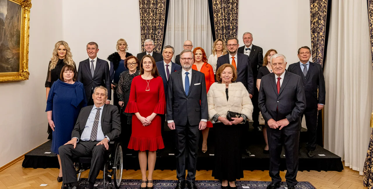 Petr Fiala and the former prime ministers of the Czech Republic. Source: Vlada.cz