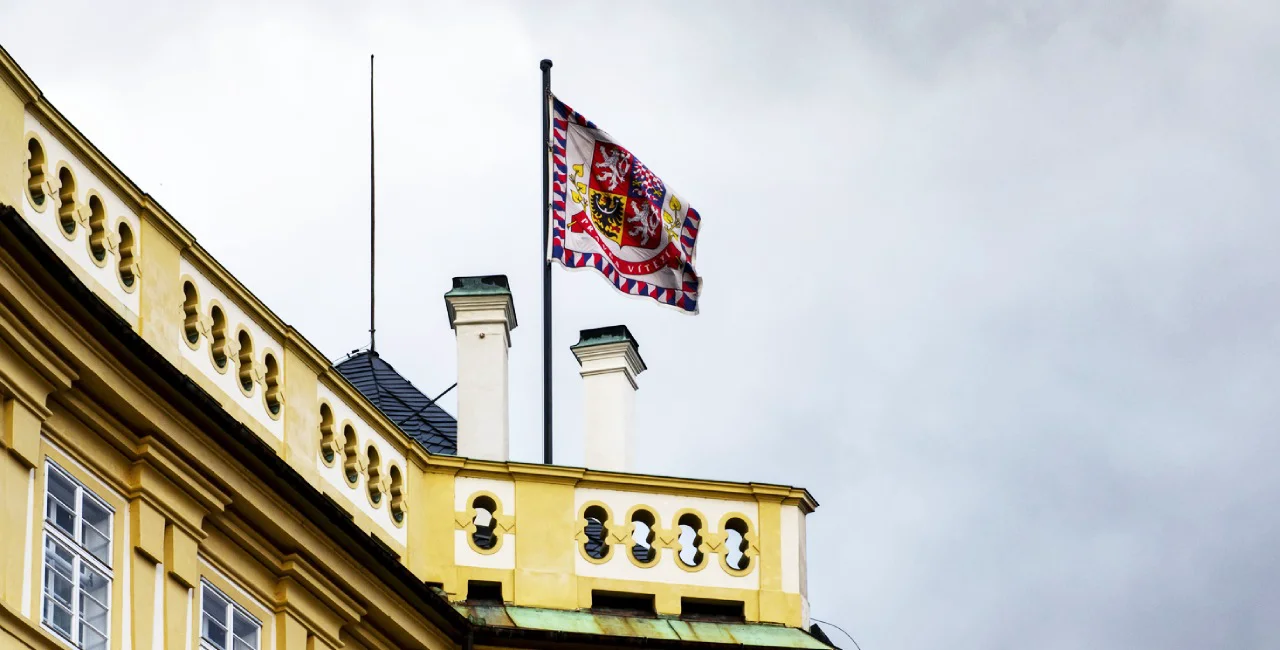 Flag of Czech president to be returned to Prague Castle