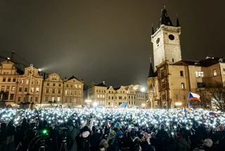 Thousands gather in Prague's Old Town in support of presidential candidate Pavel