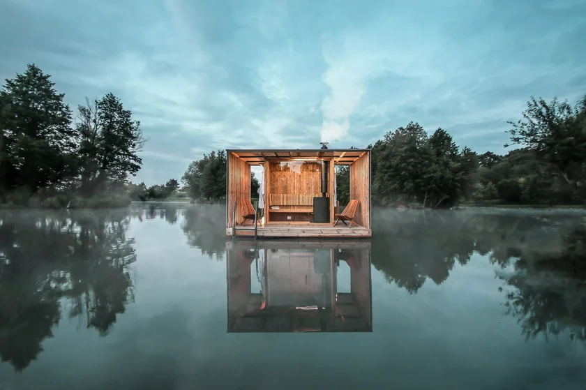 Czech floating sauna. Photo: Facebook / Plovoucí sauna