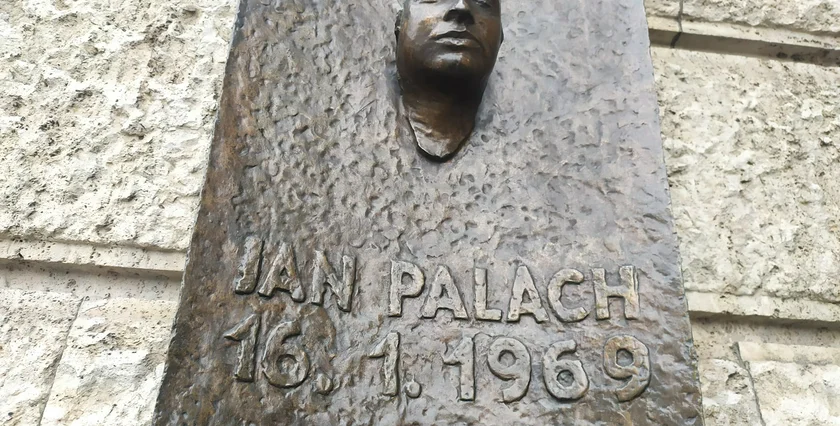 Plaque for Jan Palach by Olbram Zoubek. Photo: Raymond Johnston.