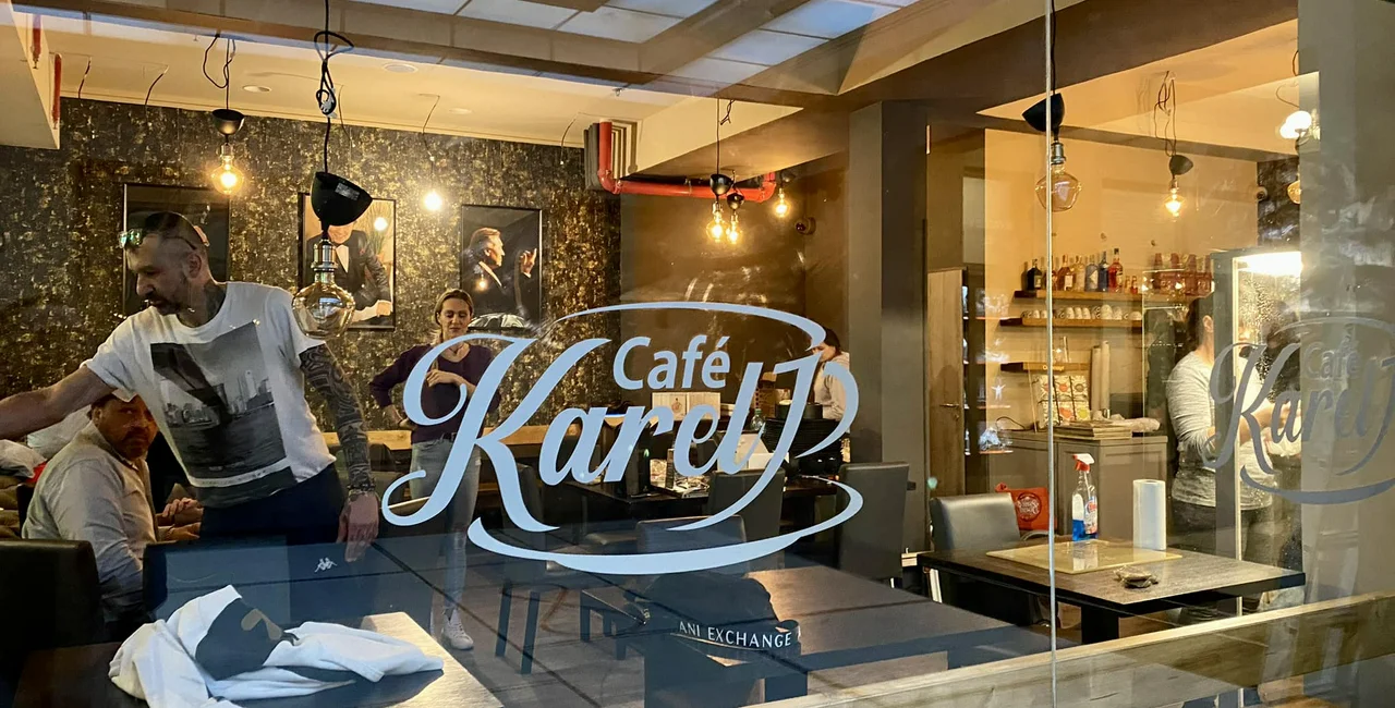 New Karel Gott-themed café opens in Prague's city center