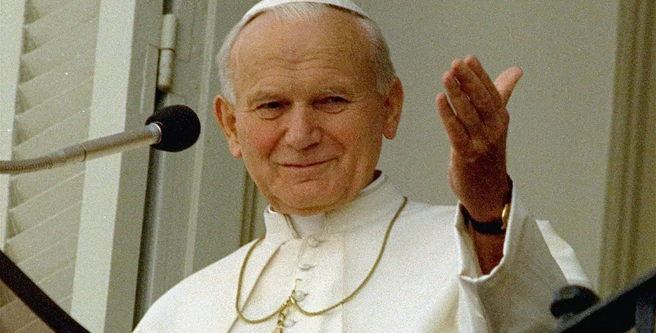 Pope John Paul II in 1989. Fhoto: Flickr, public domain