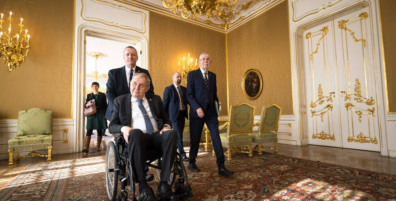 President Miloš Zeman meeting Austrian counterpart Alexander Van der Bellen in Prague (Twitter.com/