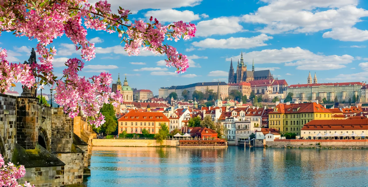 View of Prague Castle in the spring. Photo: iStock / Vladislav Zolotov