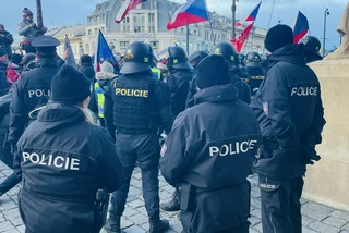 Czech news for March 14: Police deny escalating protest violence, no banks operate on SVB model