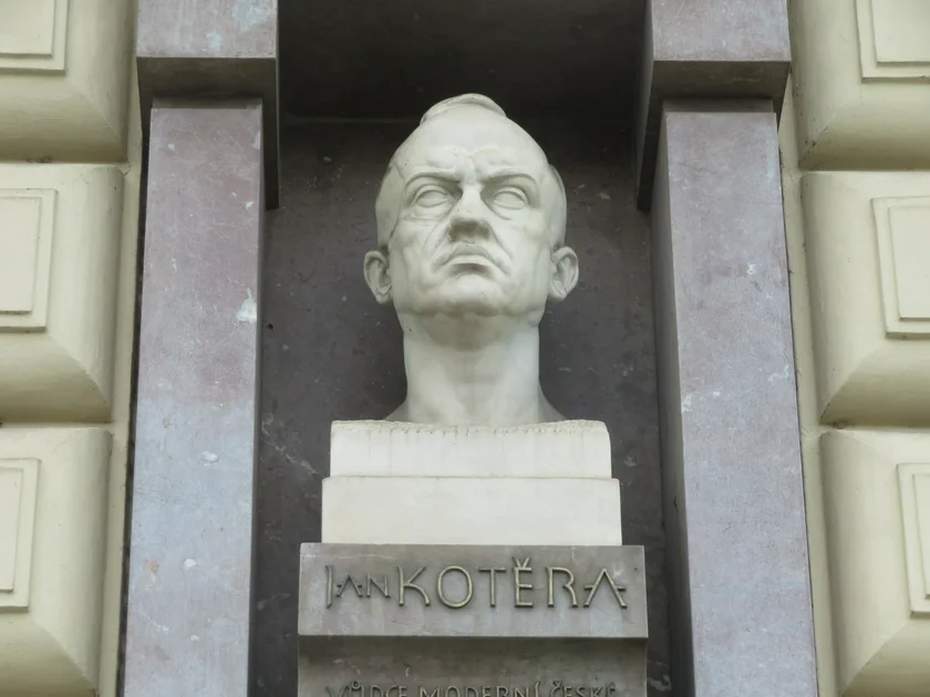 Bust of Jan Kotěra at VŠUP. Photo: Raymond Johnston