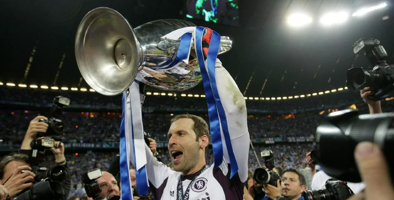 Petr Čech has entered the exclusive Premier League Hall of Fame. Pictured here in 2012, playing for Chelsea. (Image: Facebook.com/PetrCech.official