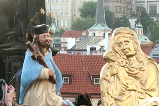 PHOTO GALLERY: Navalis festival revives centuries-old traditions on Charles Bridge