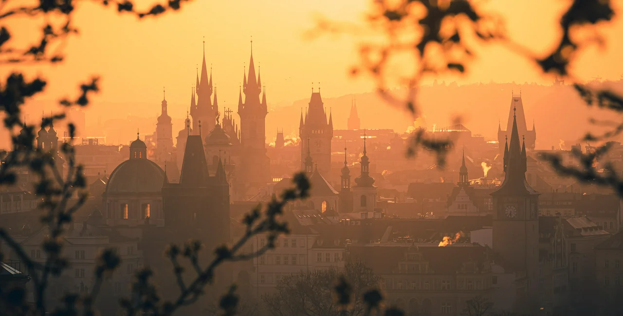 Early morning Prague: Jiri Hajek on Unsplash