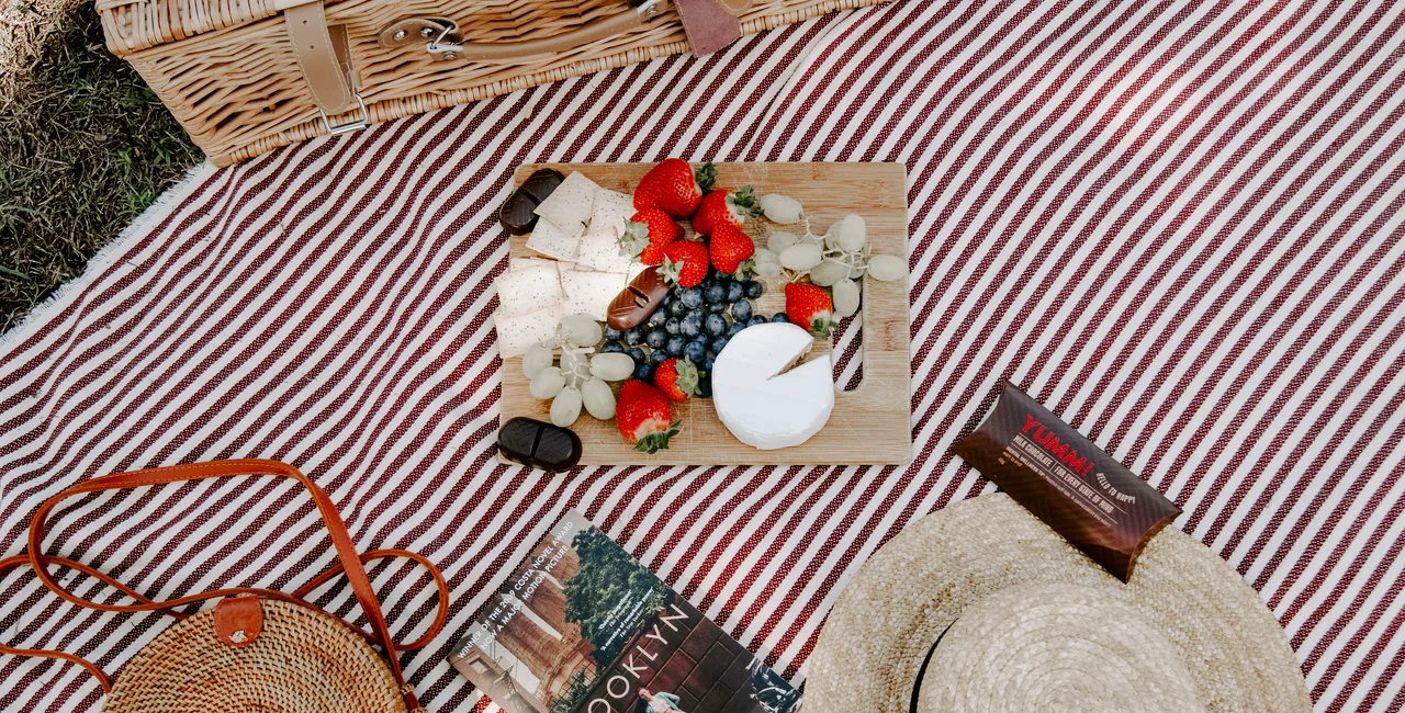 7 perfect picnic ideas for Prague including tasty tips for delivery baskets