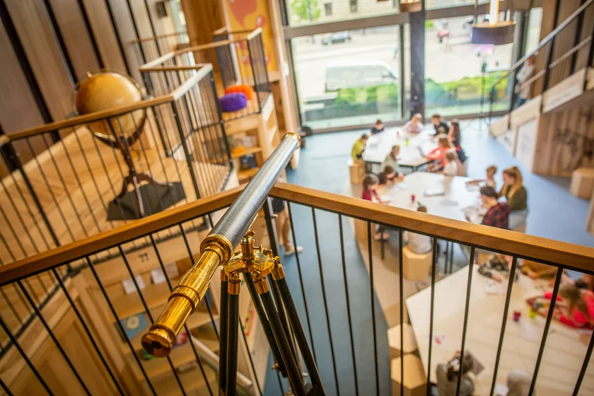 A telescope in the Children's Museum. Photo: National Museum