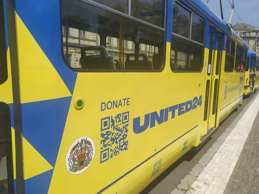 United24 logo and QR code on the tram. Photo: Raymond Johnston