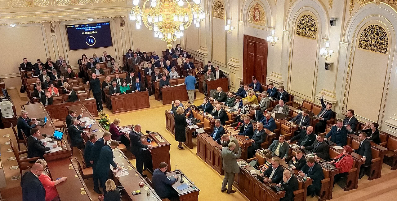 Alimony, taxation, and pensions: Czech parliament to address key legislative proposals today