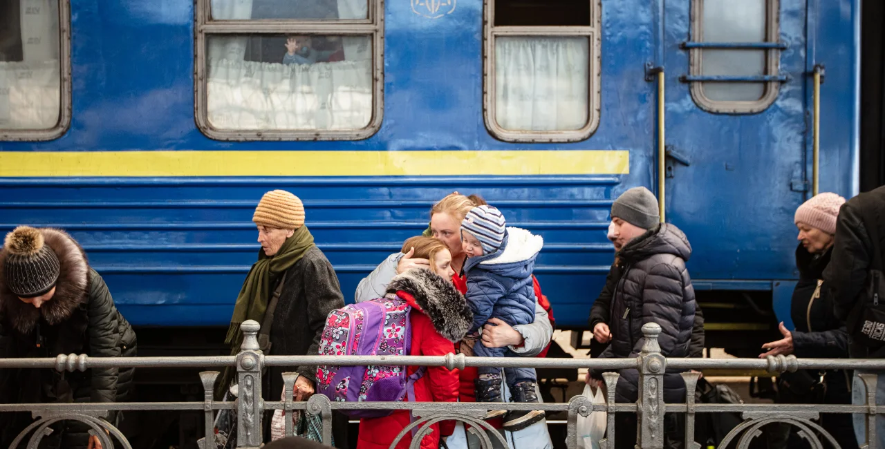 Ukrainian refugees from Mariupol at Lviv railway station in 2022. Illustrative image: Ruslan Lytvyn