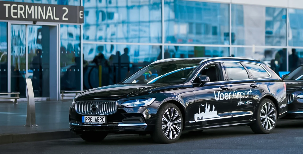Fixed prices, available 24/7: Uber becomes Prague Airport's official taxi provider