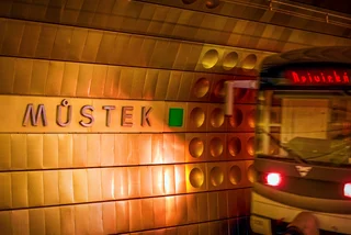 Metro service between Můstek and Dejvická stations suspended this weekend