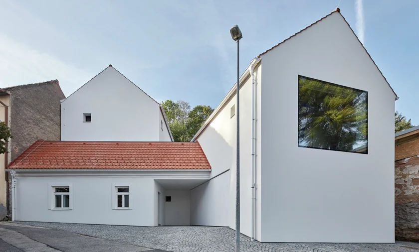 Family house in Jinonice – atelier 111 architekti