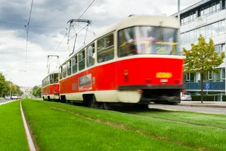 Prague inaugurates new tram line near airport with ceremonial rides