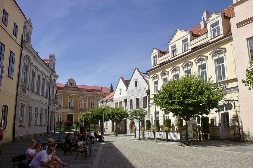 Náměstí Míru in Slavonice. Photo via Wikimedia Commons/Aktron.